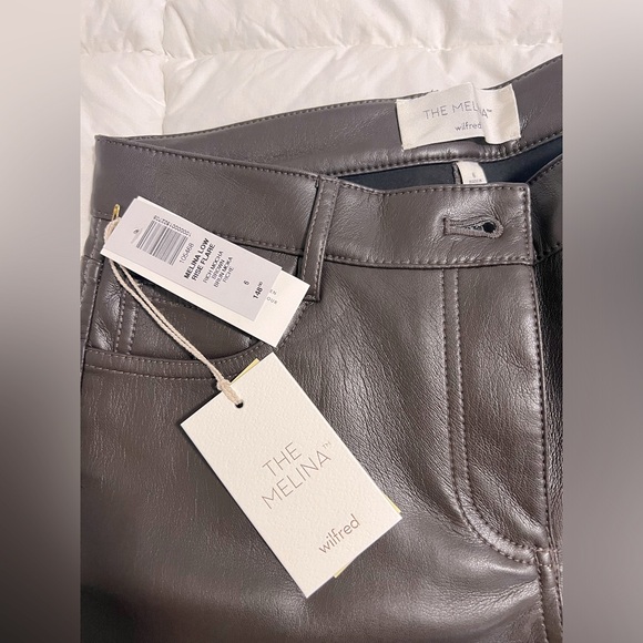 Aritzia, low rise flare, rich mocha brown, size 6 women’s - Picture 4 of 4